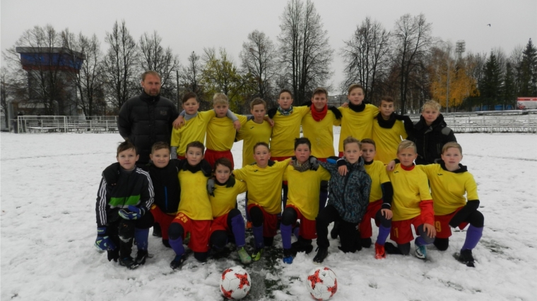 28 октября состоялся ответный матч за 3 место Первенства Чувашии по футболу среди детей 2005-2006 г.р. между командами СШ 2006 и ФК Шумерля 2005.